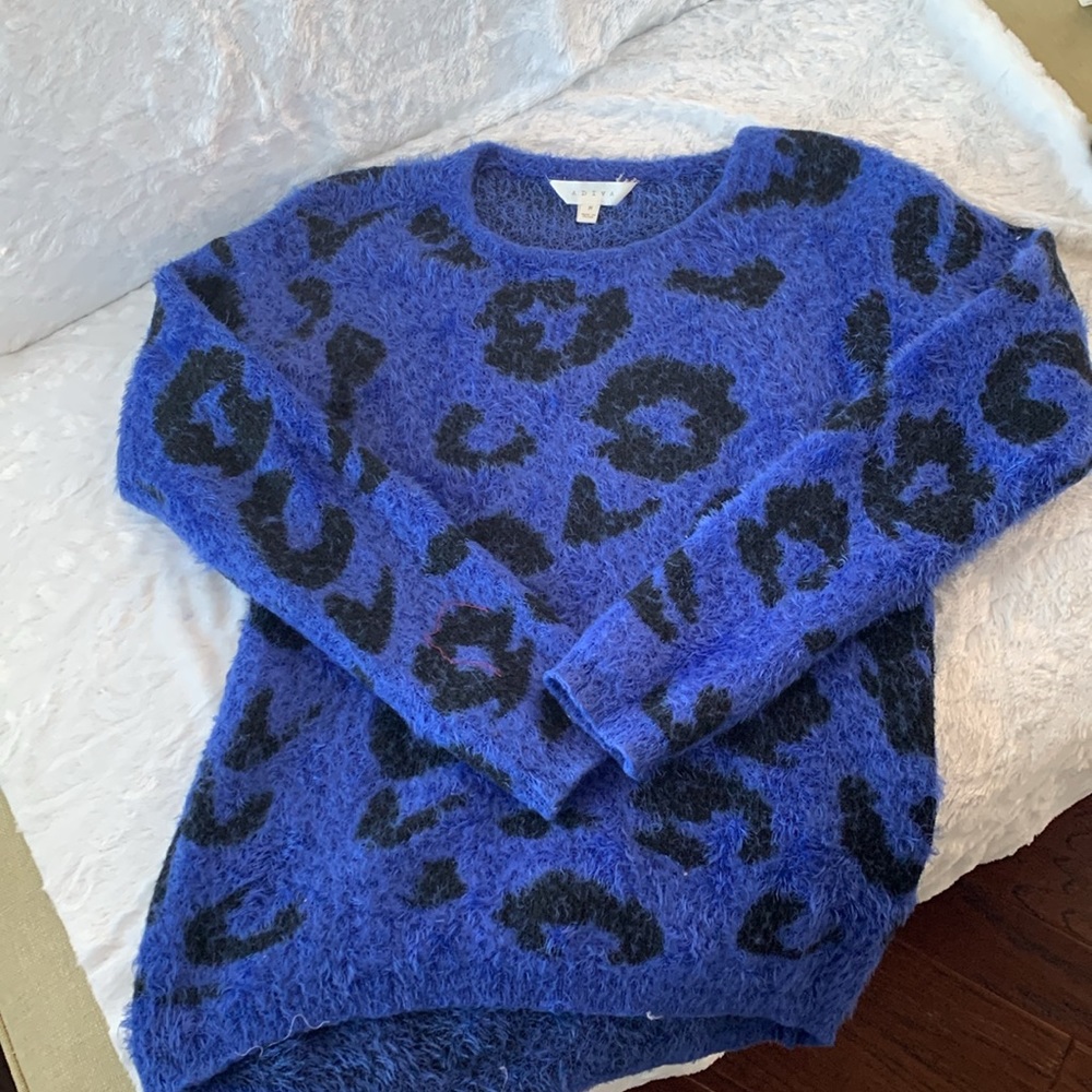 Sweater - Picture 2 of 3
